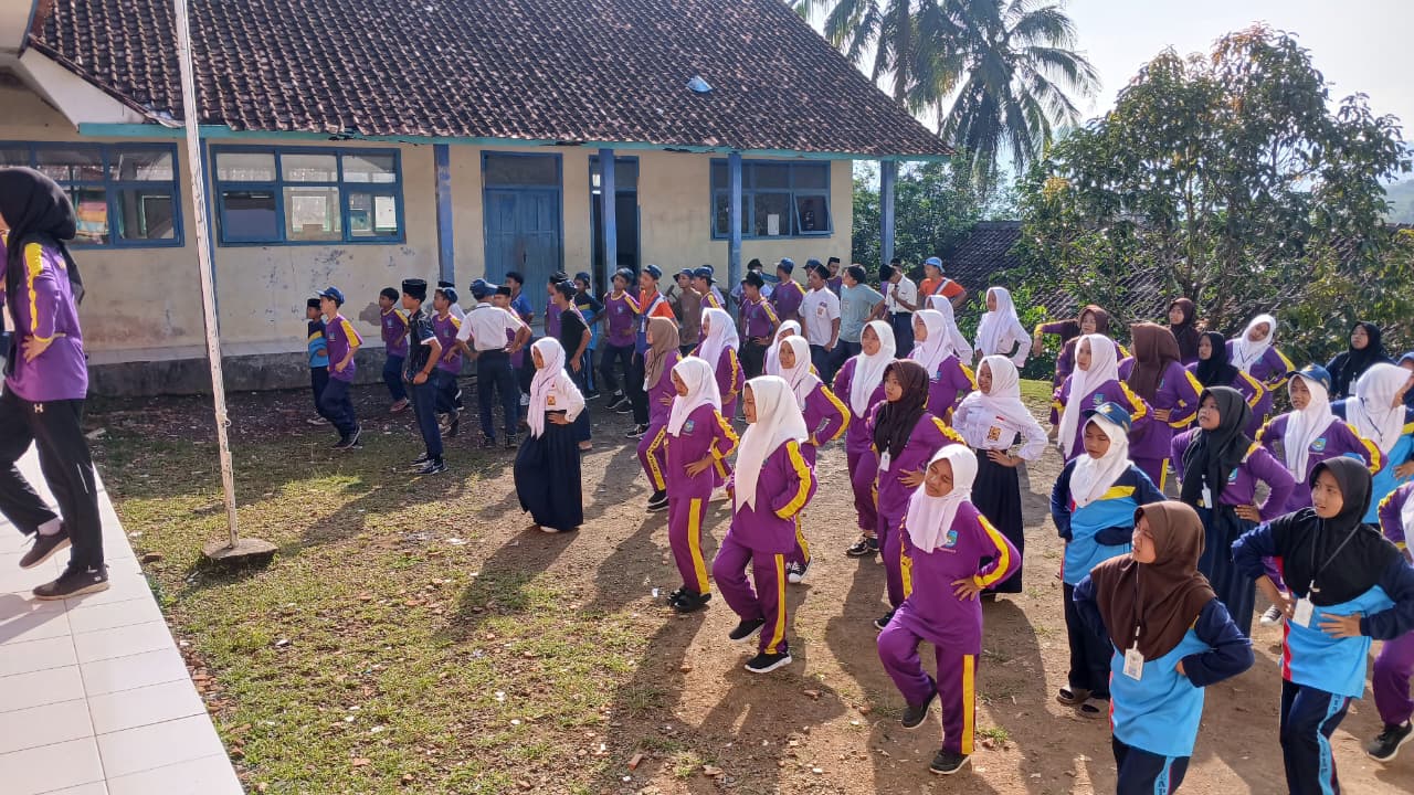 Semangat Pagi: Menjaga Kebugaran Melalui Senam Bersama di Sekolah